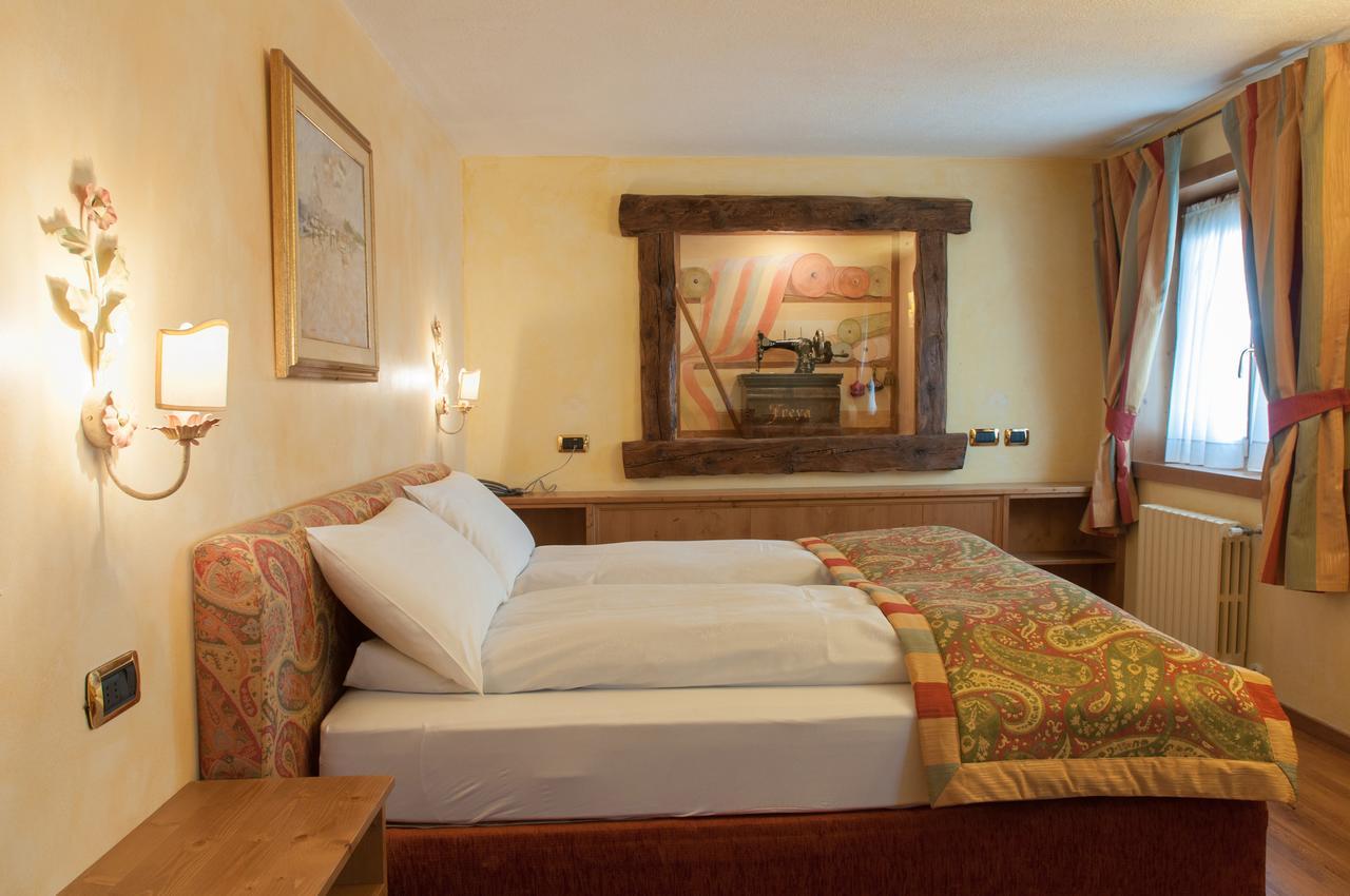 Hotel Da Compagnoni Бройл-Червиня Екстериор снимка