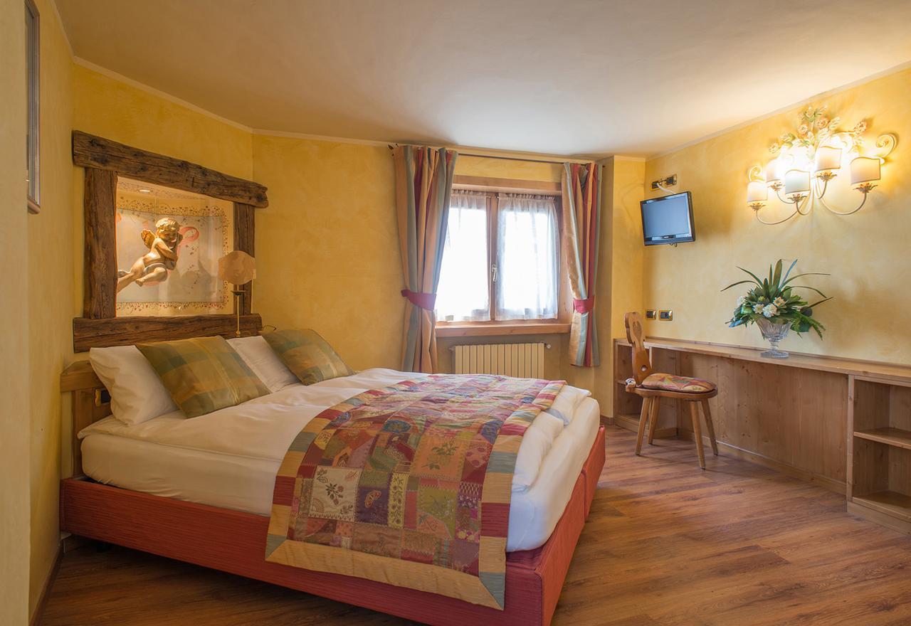 Hotel Da Compagnoni Бройл-Червиня Екстериор снимка