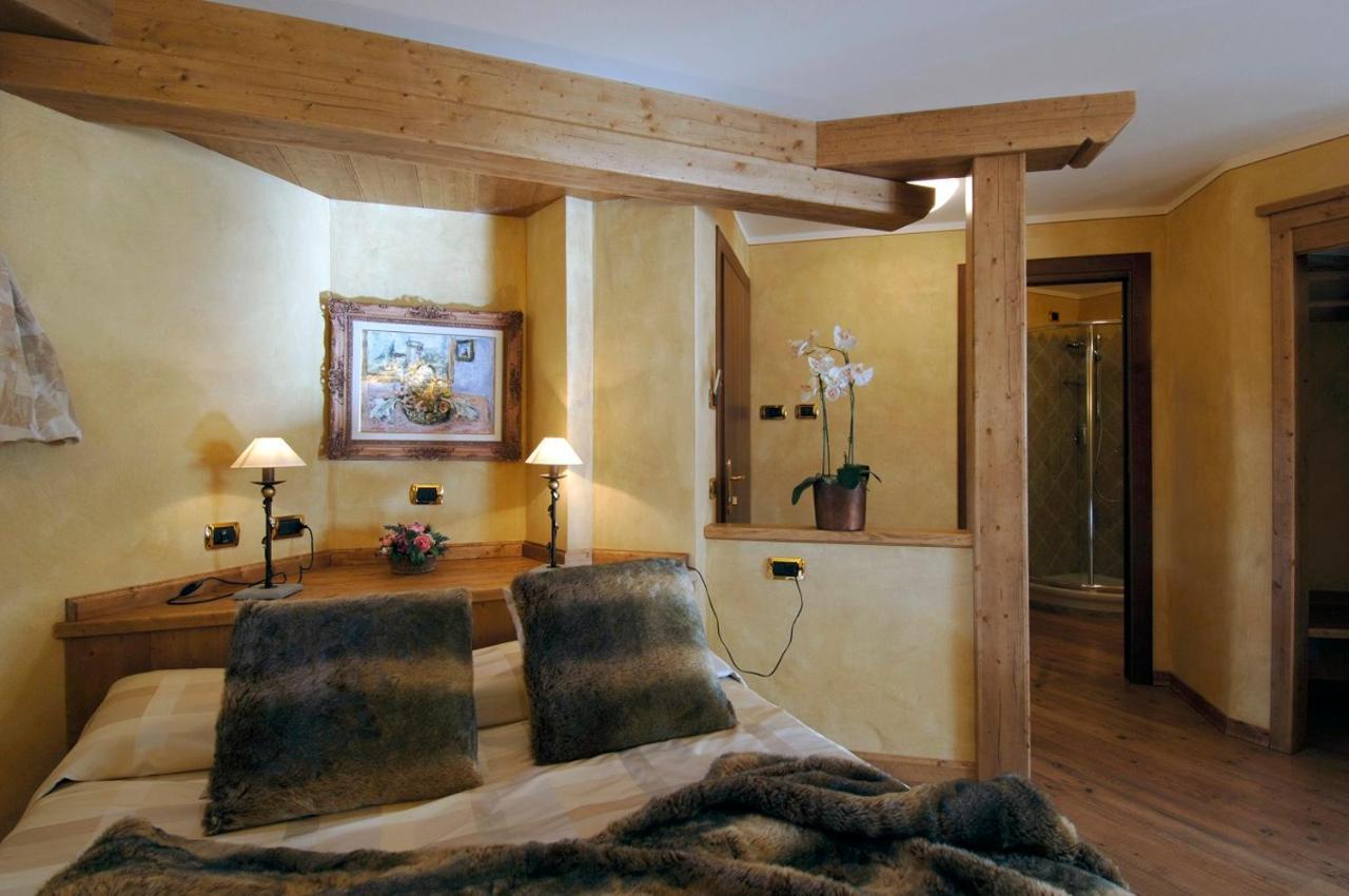 Hotel Da Compagnoni Бройл-Червиня Екстериор снимка